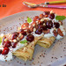 Crepes con cerezas, almendras y skyr vainillado
