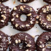 Donuts de remolacha y chocolate, veganos, saludables y 