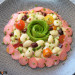 Ensalada de alubias con aguacate, tomate y rabanitos ag