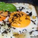 Huevos con patatas, trufa y parmesano