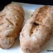 Pan de pasas, avellanas y escalonias
