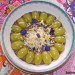Porridge o gachas de avena y açai con uvas y nueces