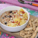 Porridge con piña, canela y cacahuetes