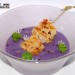 Brocheta de rape con parmentier de patata violeta