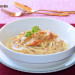 Tallarines con salsa de nata anchoas y tomates