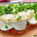 Tortilla de albahaca con tomate y mozzarella