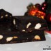 Turrón de chocolate, almendras y ron