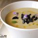 Vichyssoise de alcachofas y aceitunas crujientes