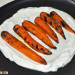 Zanahorias asadas con salsa de yogur