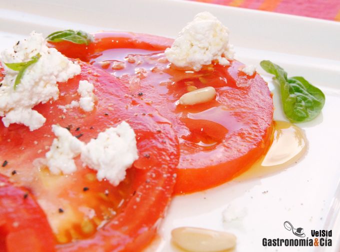 Tomates con mantequilla avellana