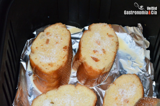 Torrijas a la plancha y freidora de aire