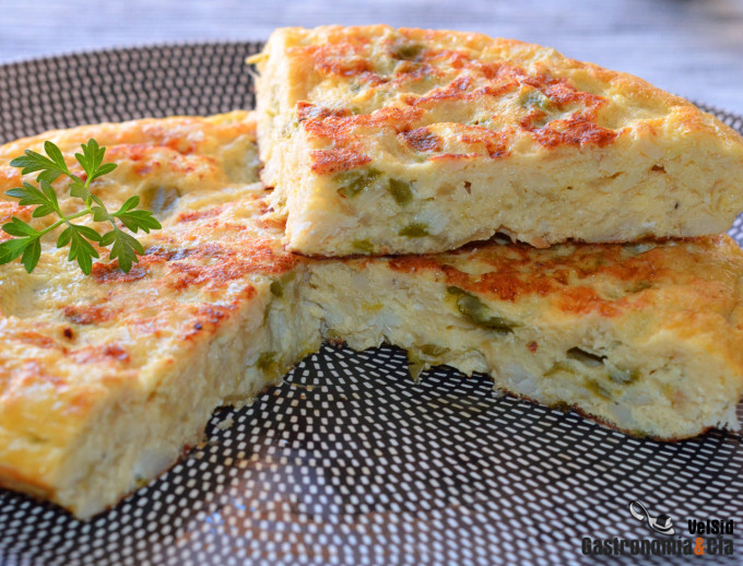 Tortilla de bacalao con pimiento verde