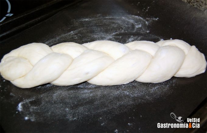 Trenza de brioche al azahar