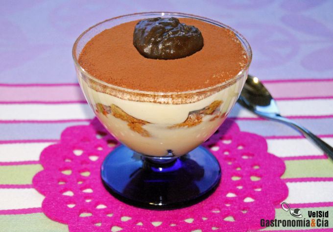 Copa de tiramisú con marron glacé