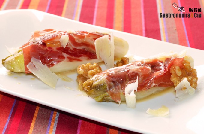 Endibias braseadas con jamón ibérico
