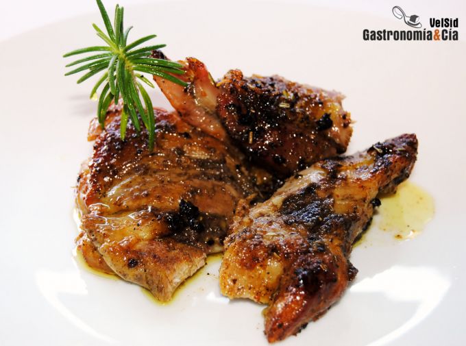 Paletilla de cordero al horno con especias picantes