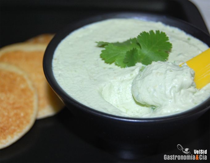 Queso crema de aguacate