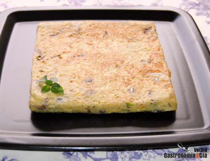 Receta de Tortilla de cuscús con setas y jamón