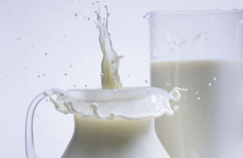 El chef Hans Locher quería utilizar leche materna en su cocina