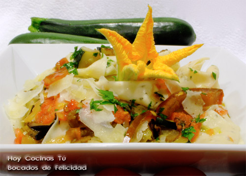 Pasta tibia con salsa ligera y vegetales Hoy Cocinas Tú