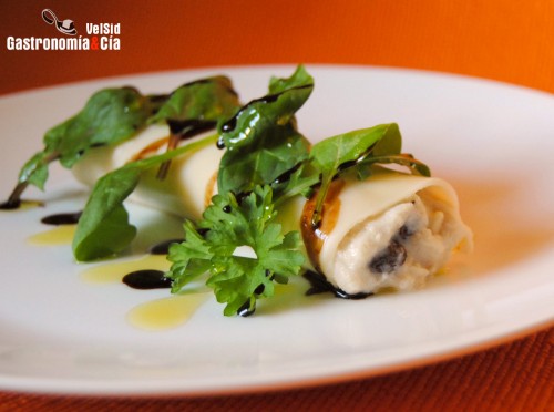 Receta de Canelones de gambas y bacalao con vinagre balsámico de chocolate