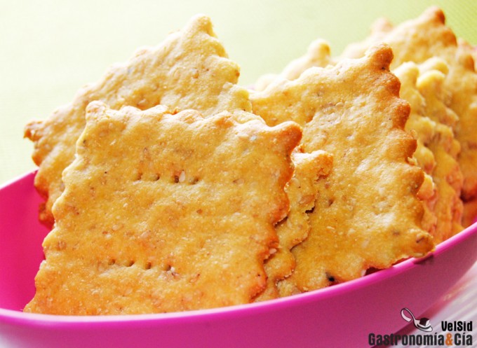 Cortar galletas con cortapastas