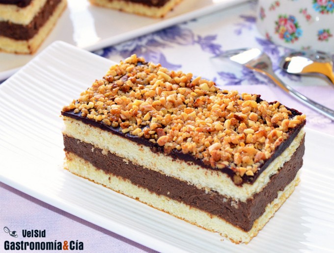 Hacer bizcocho para pastel de capas