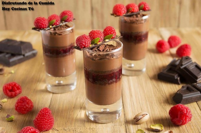 Mousse de chocolate con frambuesas