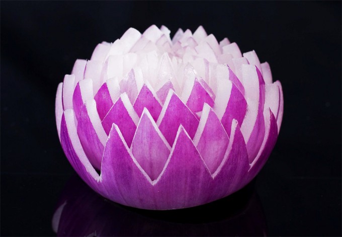 Una cebolla con forma de flor