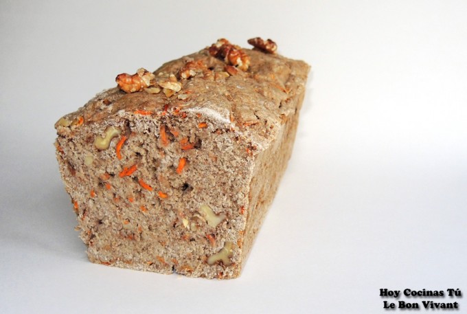 Pan de zanahorias y nueces