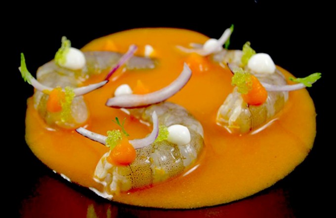 Ceviche de zanahoria, langostino, wasabi y yogur de limón 