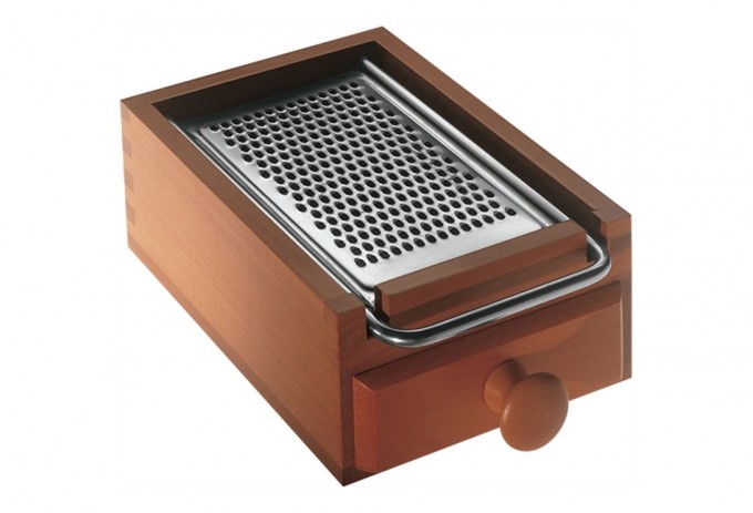 Rallador de madera con cajón de Alessi Rallador inox y madera