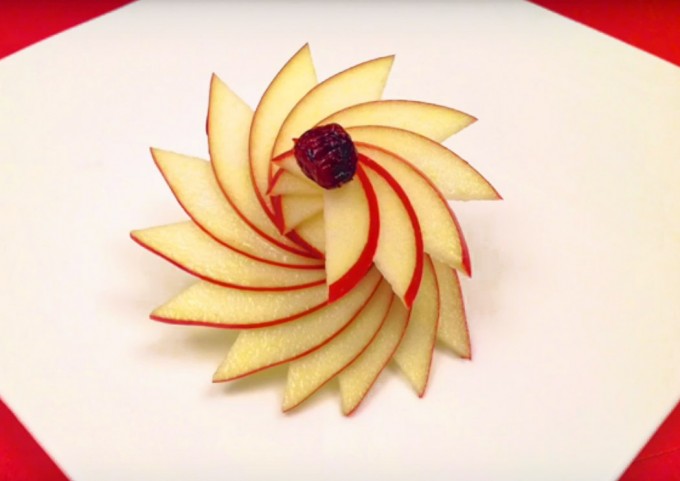 Decorar con una manzana