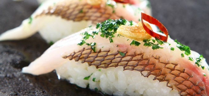 Nigiri sushi de besugo a la bilbaina de Alberto Chicote Receta de Chicote