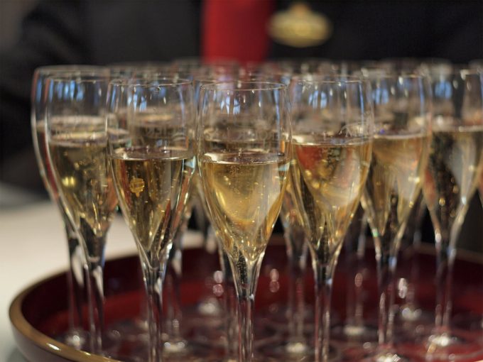 investigación sobre el champán