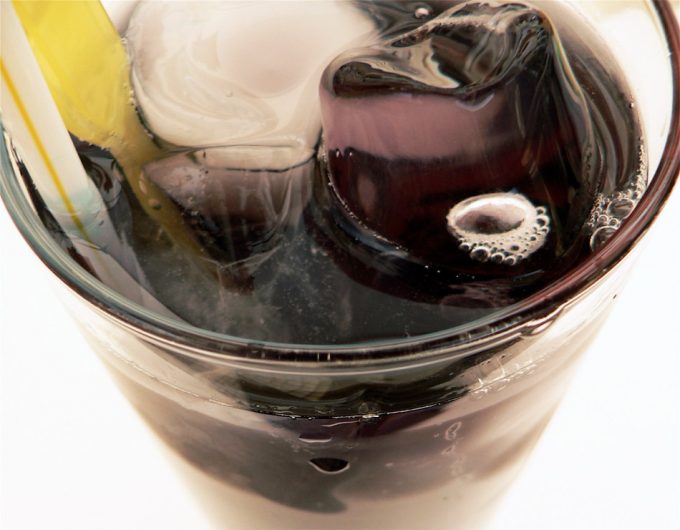 Impuesto de los refrescos en España Tasa en las bebidas azucaradas