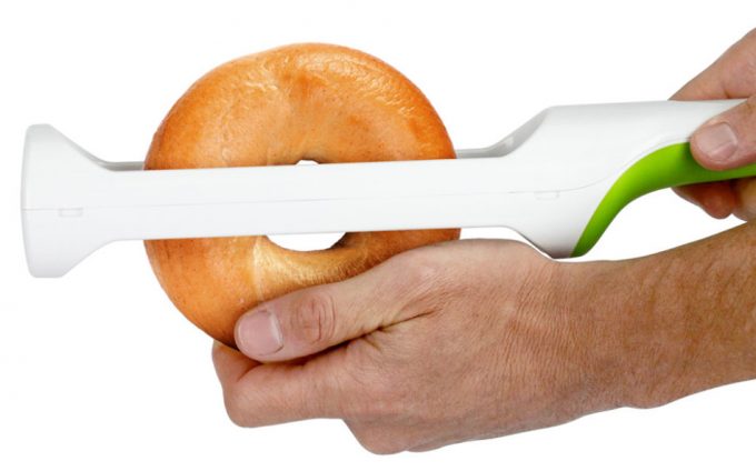 Cuchillo con protector para evitar cortes