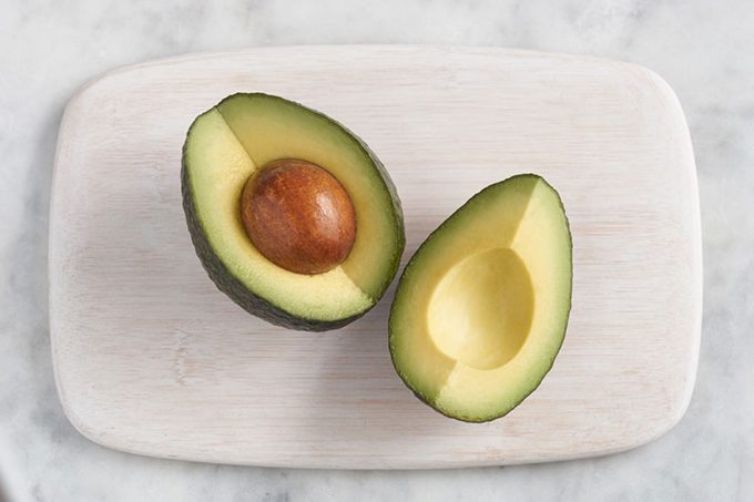 ¿Cuánto aguacate comer al día? ¿Qué se considera una ración de aguacate?