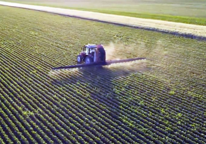 En la Unión Europea se utilizan unos 2.000 pesticidas con 5.000 sustancias químicas diferentes. Uso más racional de la tierra y los insumos que se añaden