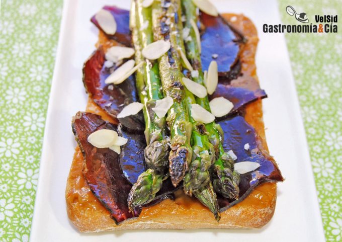 Pinchos y tapas en tostada