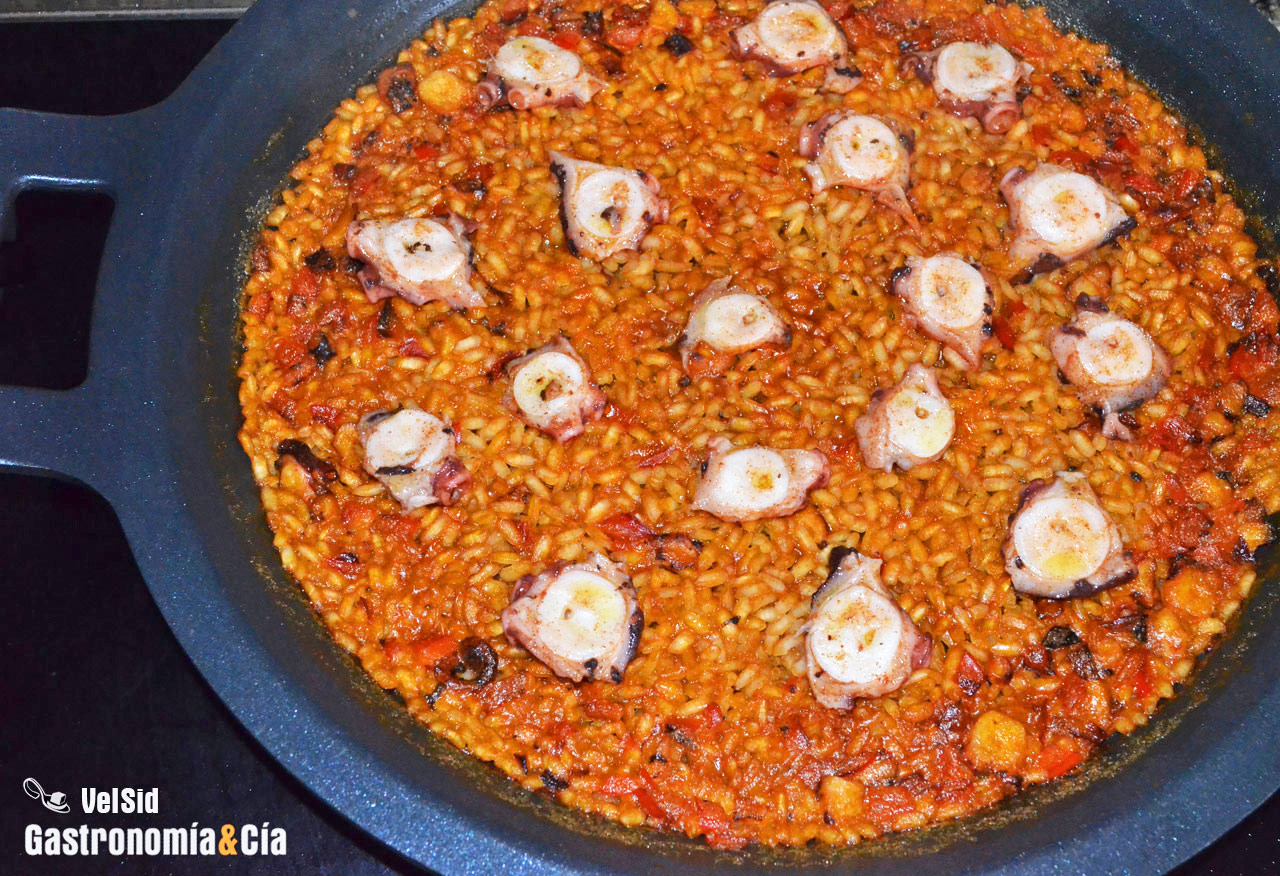 30 recetas para hacer la paella o el arroz del jueves, con opciones