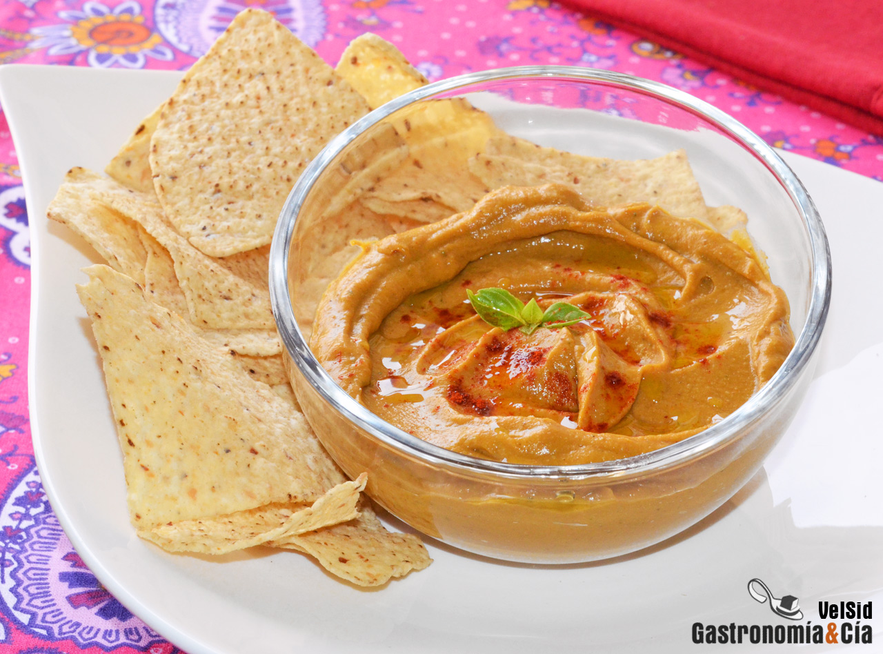 Paté vegetal de boniato y tofu ahumado, una receta ideal para el aperitivo del fin de semana
