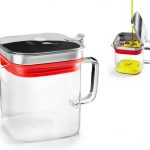 Dos modelos de un recipiente de vidrio con filtro y tapa