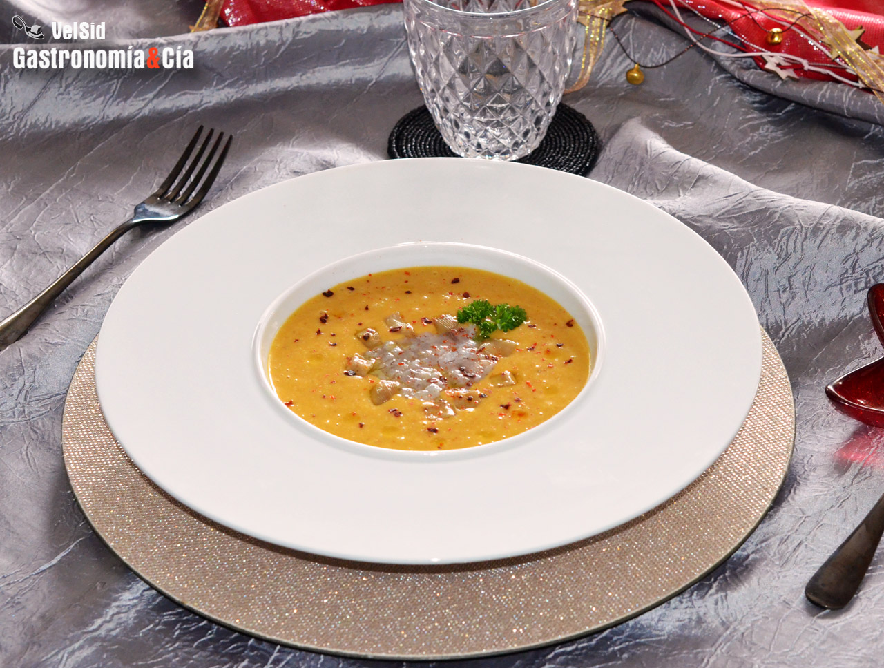 Bisque de galeras con su carne a la llama y berenjena encurtida. Receta con Mycook Touch
