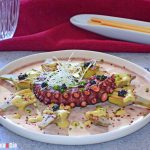 Pulpo a la parrilla con alcachofas