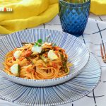 Pasta con espárragos, sobrasada y piñones