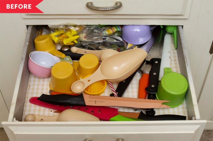 Cómo organizar un cajón de utensilios de cocina sin comprar un organizador