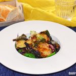 Pollo ras el hanout, pimientos y chalotas