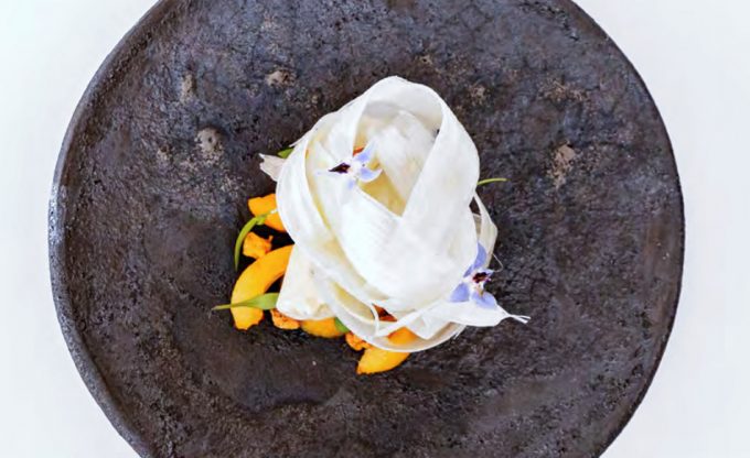 Nísperos en escabeche Helado de espárragos