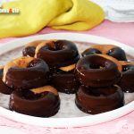 Donuts de chocolate y cacahuete